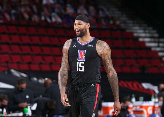 而他的巨大 而他的巨大